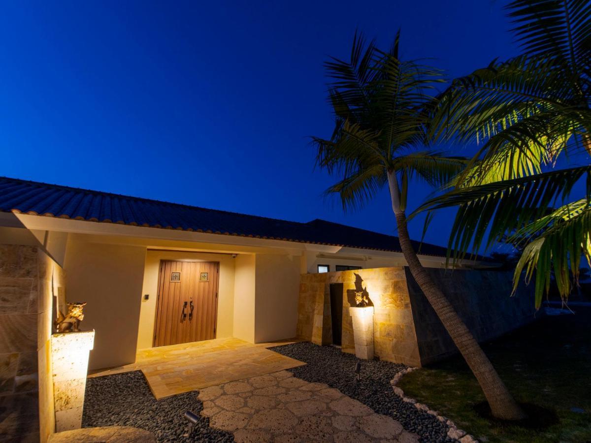 Kanehide Kise Country Club Наґо Екстер'єр фото